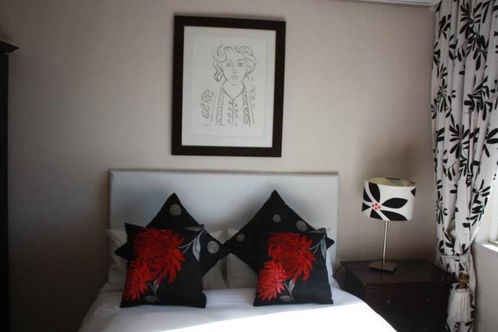 The Boston Guest House Bellville Εξωτερικό φωτογραφία